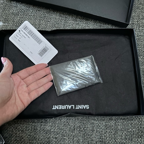 YSL clutch - Picture 2 of 6